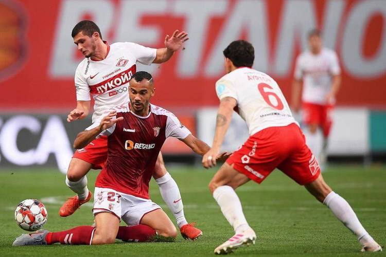 今晚罗马调整名单以备葡超，强势反弹环节打磨，震撼外界，高层口径保持一致